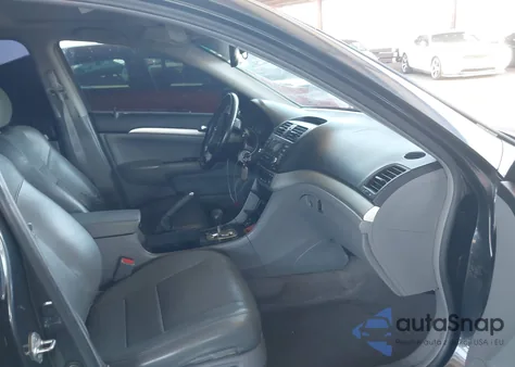 2006 Acura Tsx из США, поврежденный, VIN JH4CL96826C016065